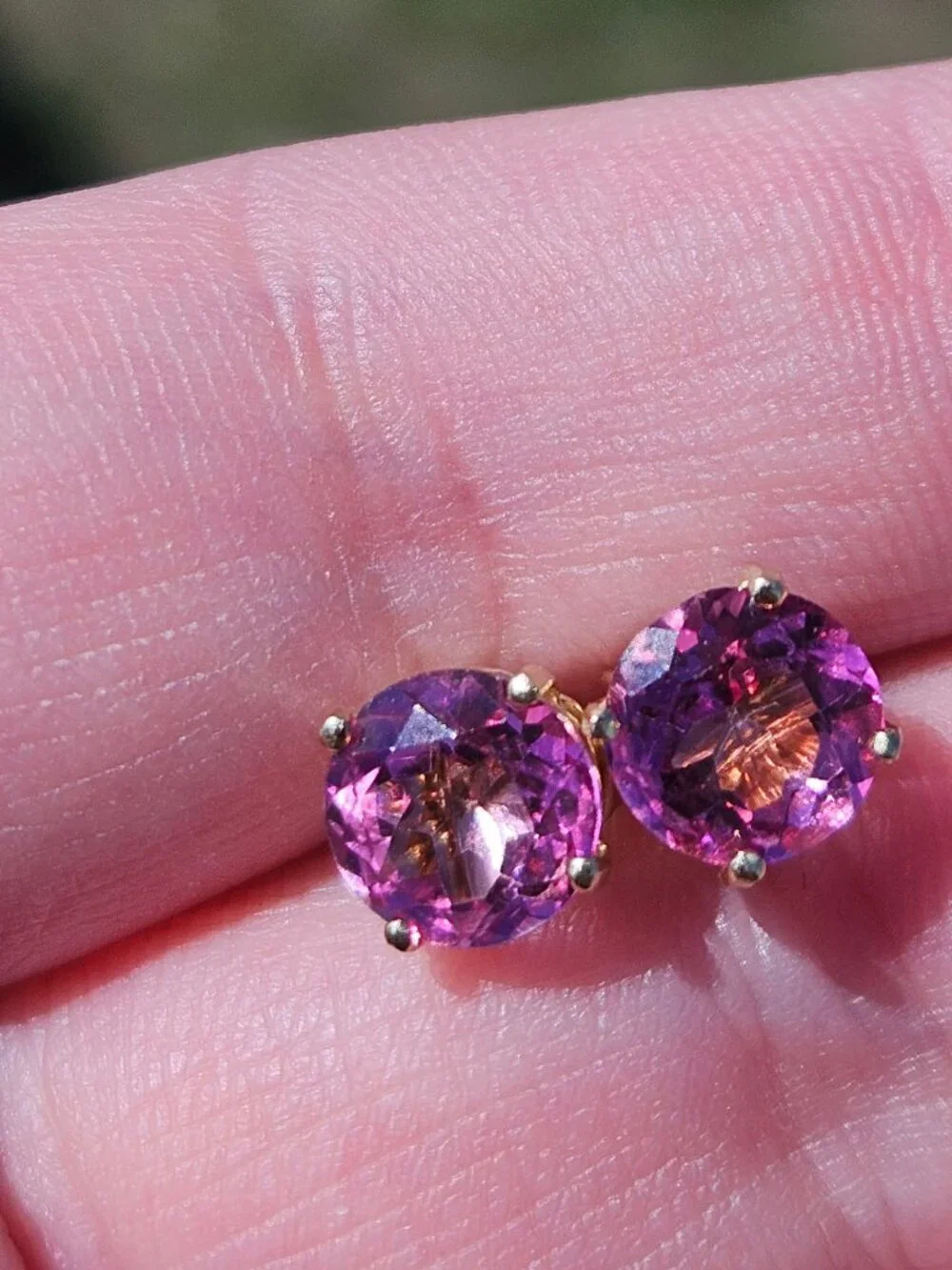 14K Yellow Gold Pink Topaz 4 Prong Stud Earrings 7mm - Picture 5 of 16
